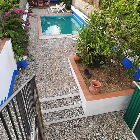 Casa Con Sierra Y Con Portugal